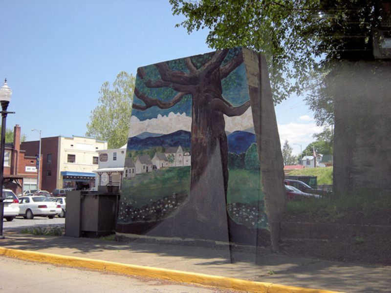 Historic Oak Tree Mural Main St. Luray VA