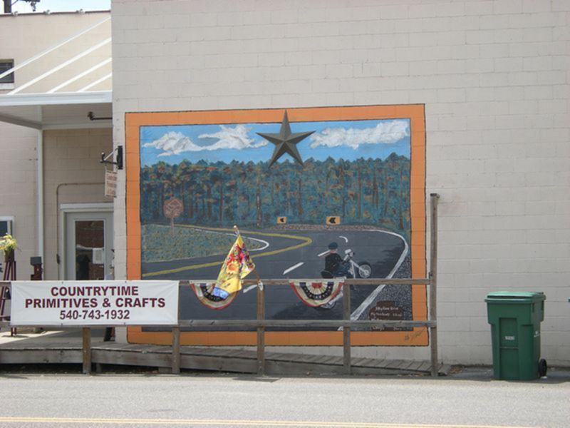 Motorcyclist Mural in Luray VA