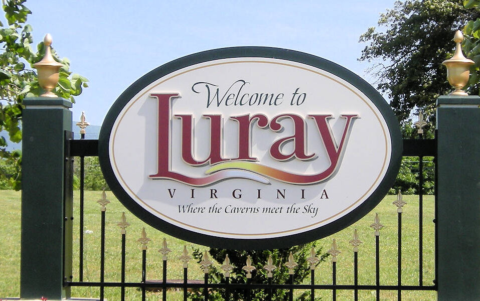 Town of Luray Entrance Sign